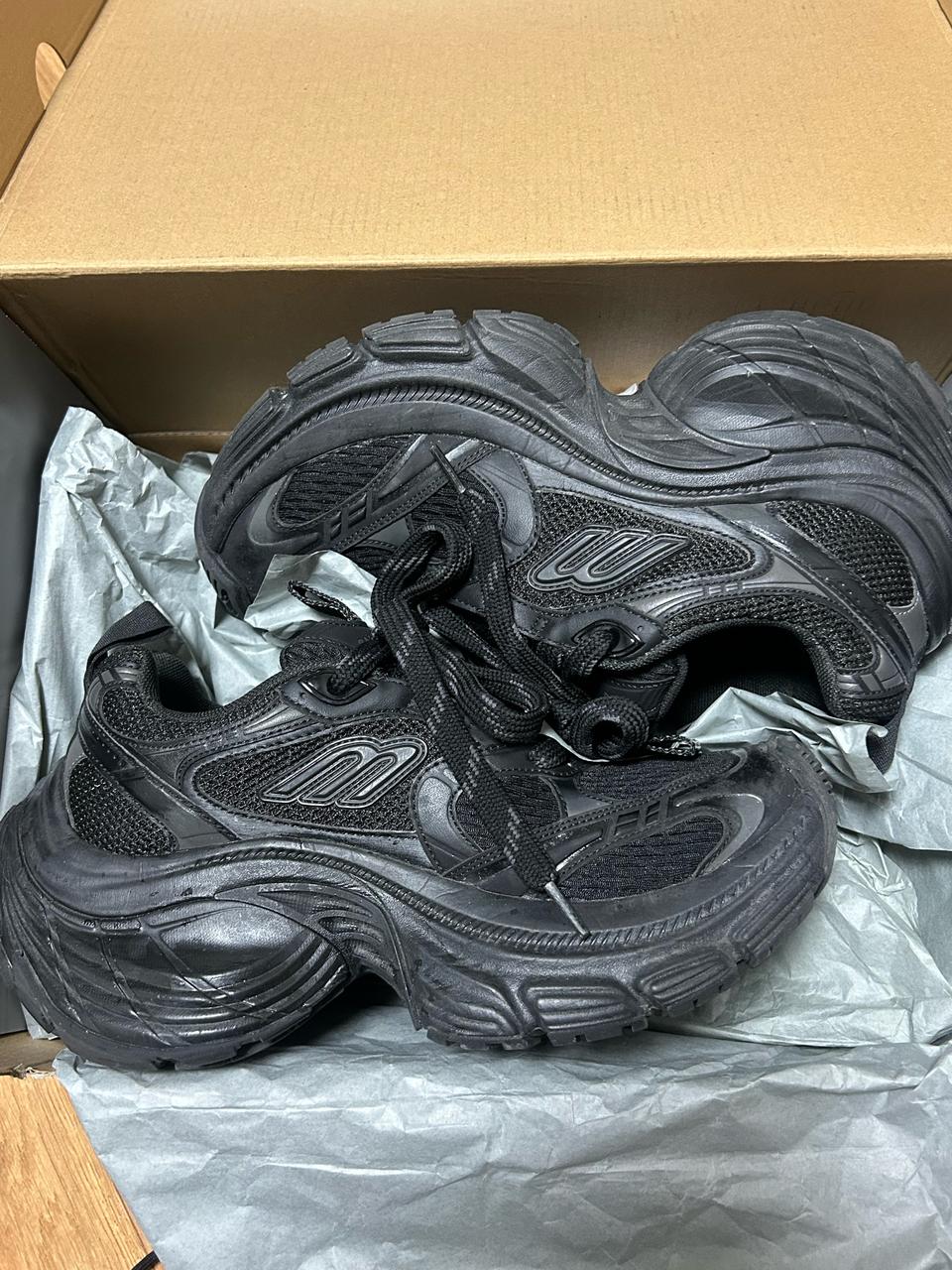 발렌시아가 10xl 42사이즈