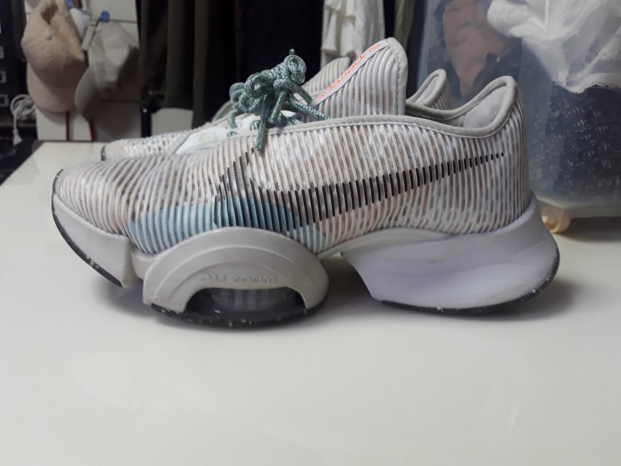 나이키 에어 줌 슈퍼랩