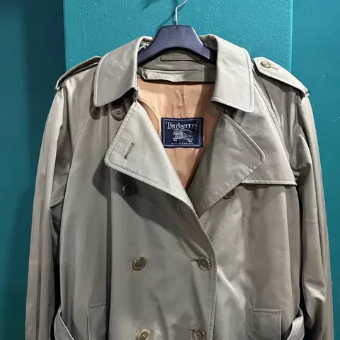 버버리 매장판 내피풀세트 롱 더블트렌치코트 카키100사이즈