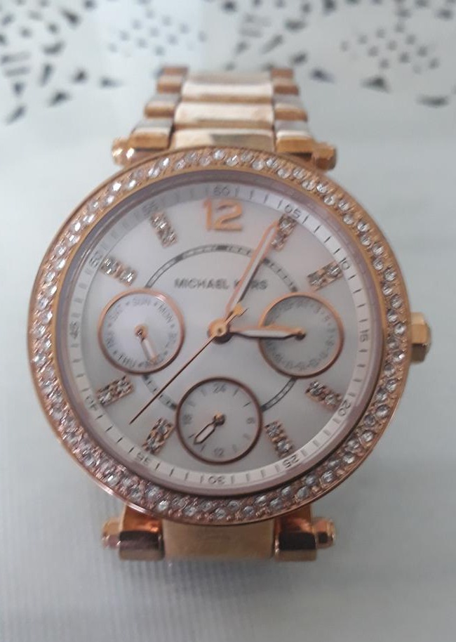 마이클 코어스 시계