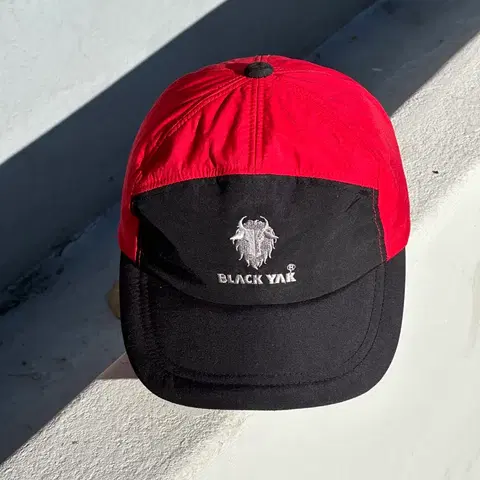 [M] 블랙야크 로고 배색 볼캡 모자 트래퍼 디테일