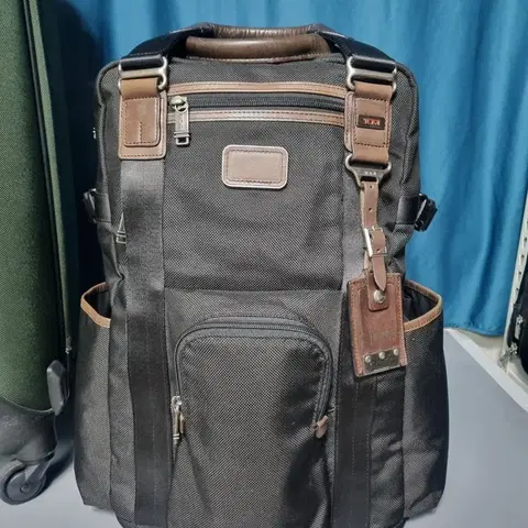 투미 르준 백팩 22380 아주좋은 컨디션