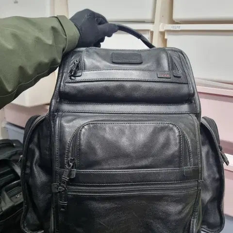 TUMI 투미 가죽 백팩 블랙