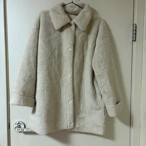 아이보리 퍼 자켓