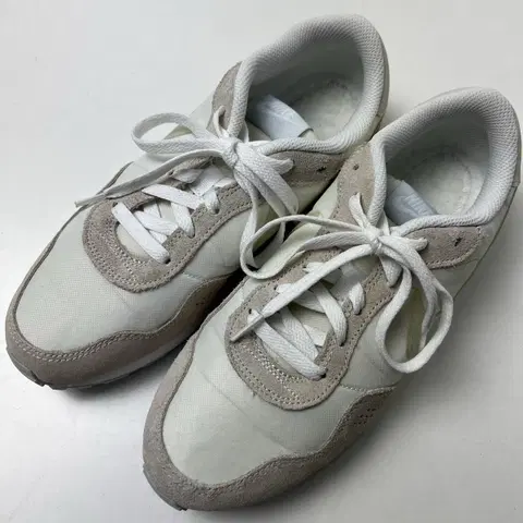 나이키 MD 밸리언트 운동화신발 250