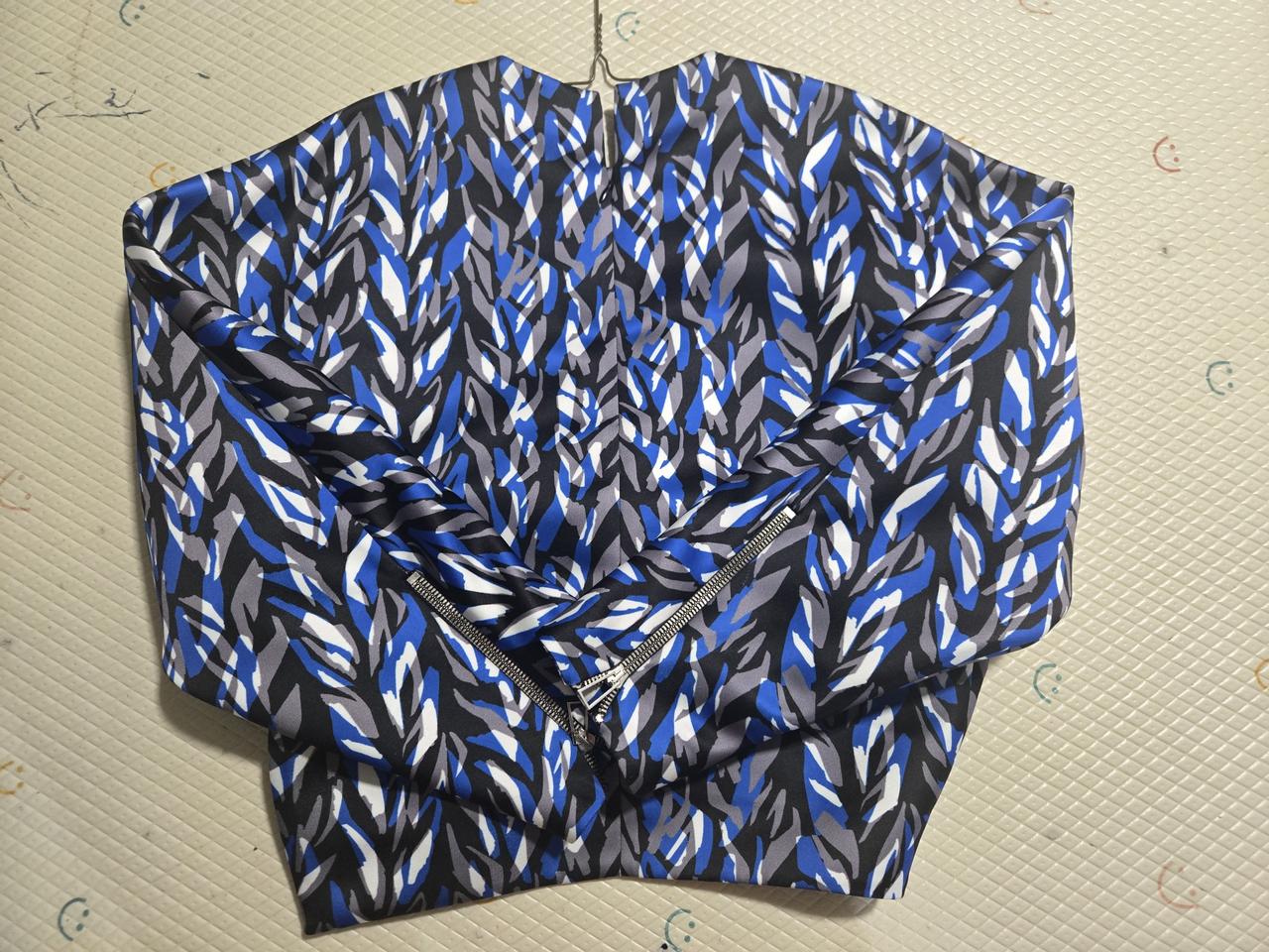 발렌시아가 정품 상의 36 사이즈