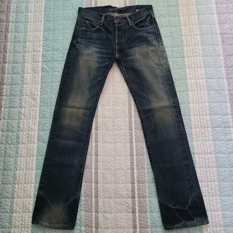 쿠로 Kuro 그라피테 더티오일워싱 인디고 셀비지데님 29사이즈 미착