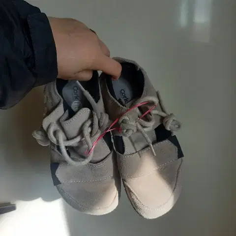 Cork Fit 아조 코르크핏 스웨이드 운동화 오찌225