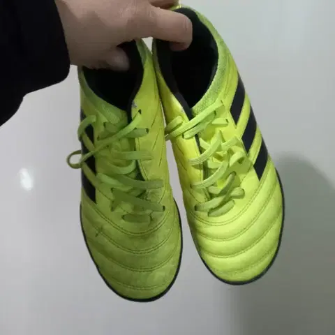 아디다스 코파 축구화 형광색 210mm