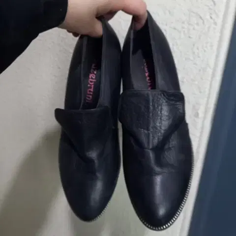 juzebruni 가죽 구두 230