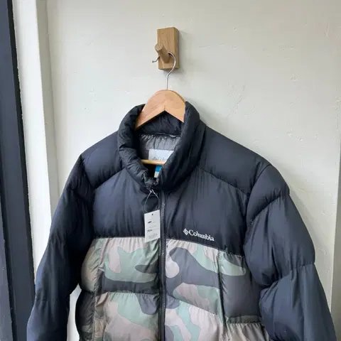 15708 - 컬럼비아 카모플라주 패딩