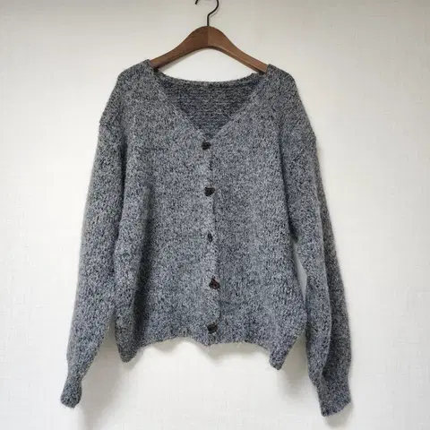 브이넥 니트 가디건 그레이 Free