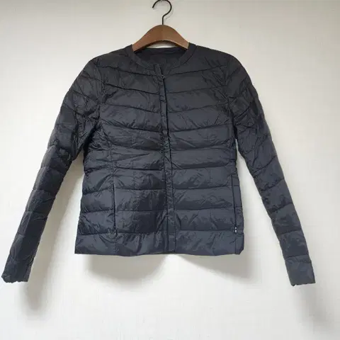 여성용 블랙 경량 구스 패딩 점퍼 90