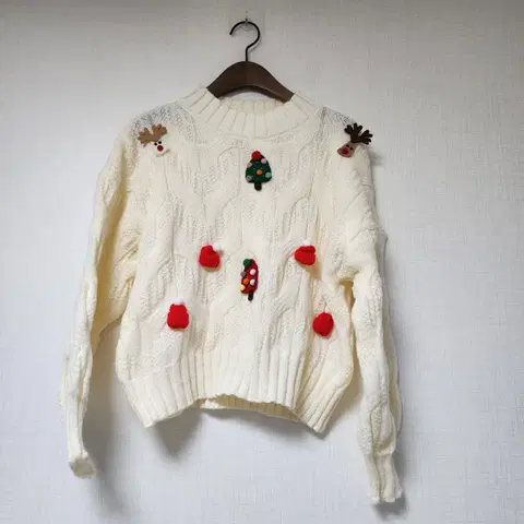 크리스마스 니트 스웨터 아이보리 Free