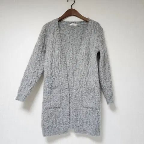 알토 꽈배기 니트 롱 가디건 Free