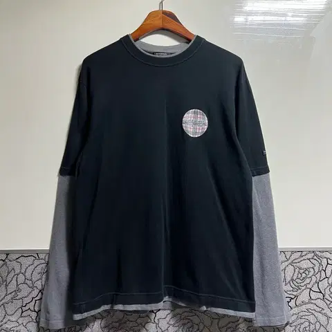 Y2k 버버리 블랙라벨 레이어드 티셔츠