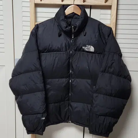 노스페이스 700 눕시 블랙 패딩 자켓