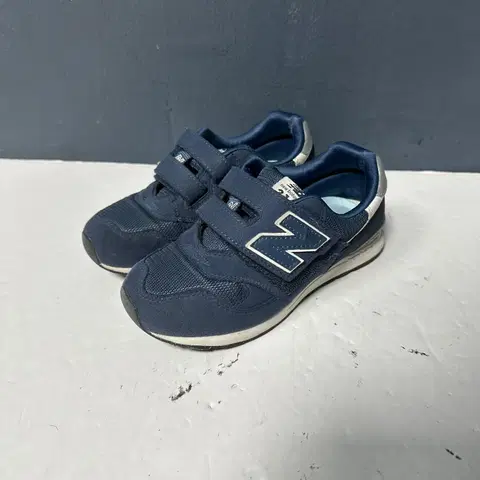 190 뉴발란스 313 키즈 네이비 스니커즈