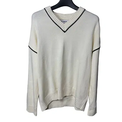 L 블론드나인 아이보리 브이넥 니트 스웨터