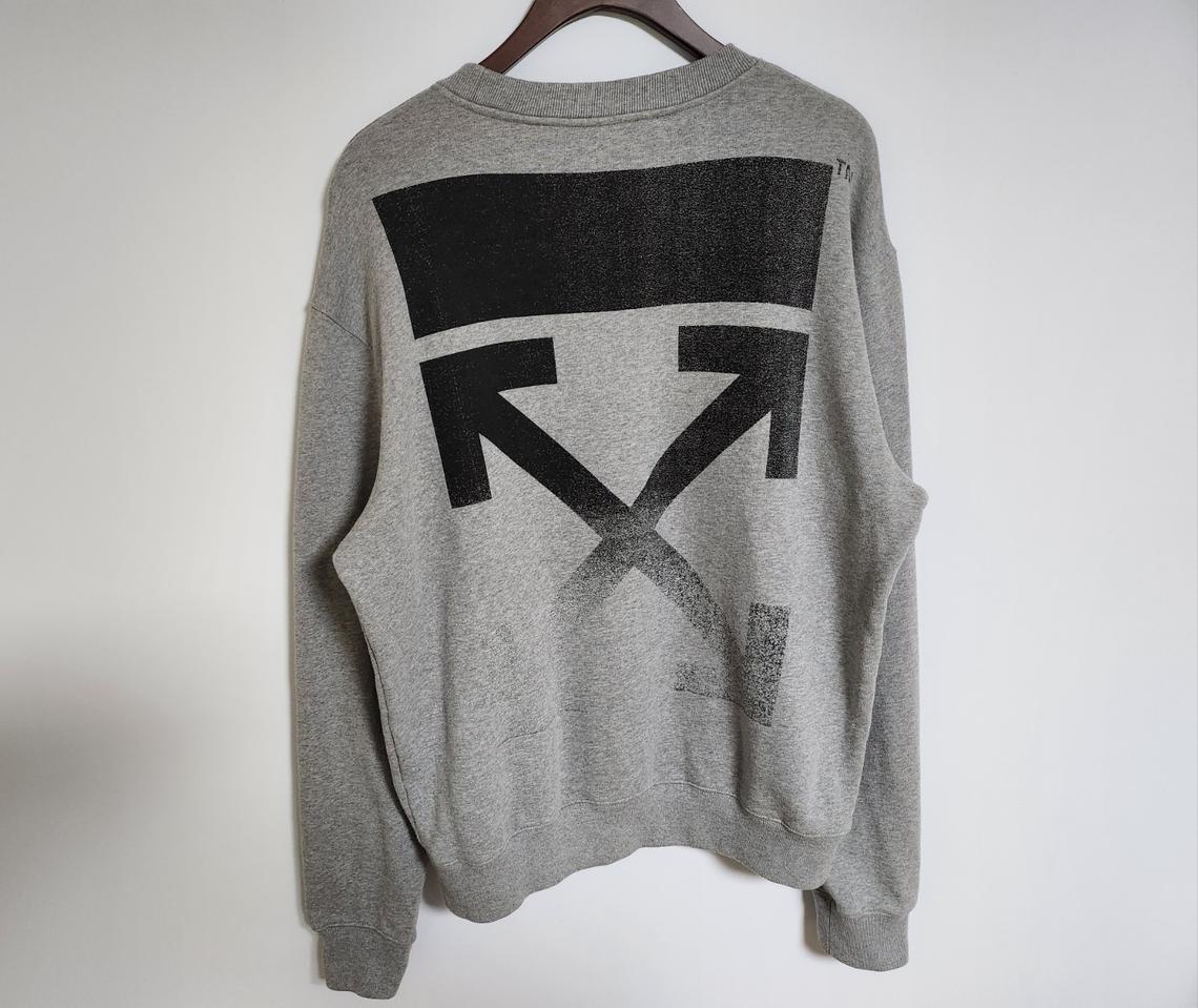 [M] 오프화이트 디그레이드 남성 맨투맨 OMBA025F21FLE006