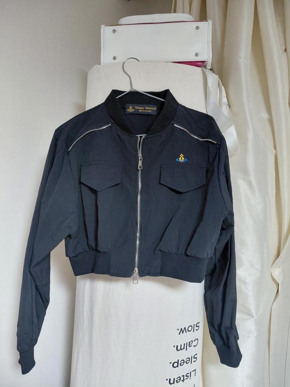 비비안웨스트우드 점퍼44날씬55