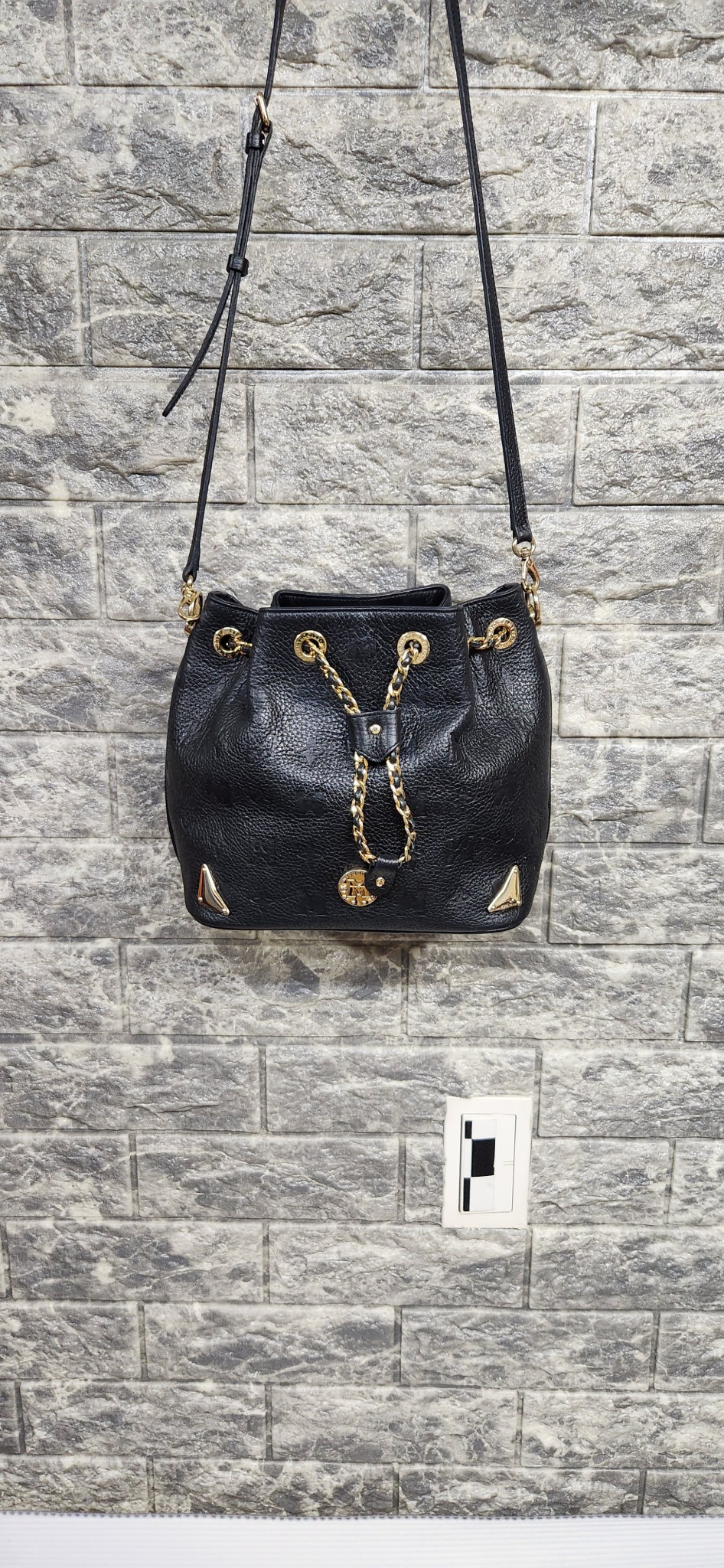 메트로시티 체인 버킷백. 숄더 크로스백