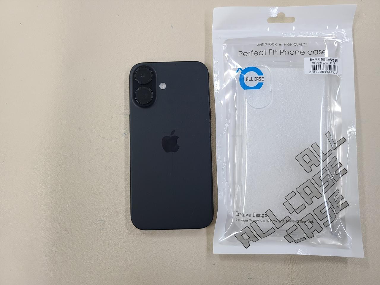 아이폰16 128G  밧데리91프로 무잔상 상태굿 ^^