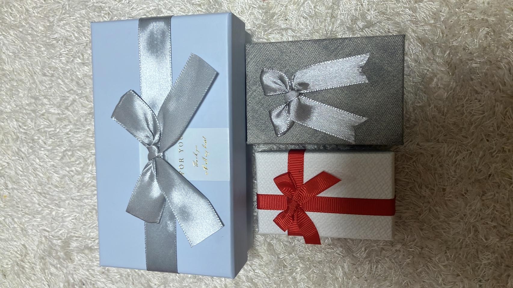 선물상자3개같이 1500원 (개당은500원씩)