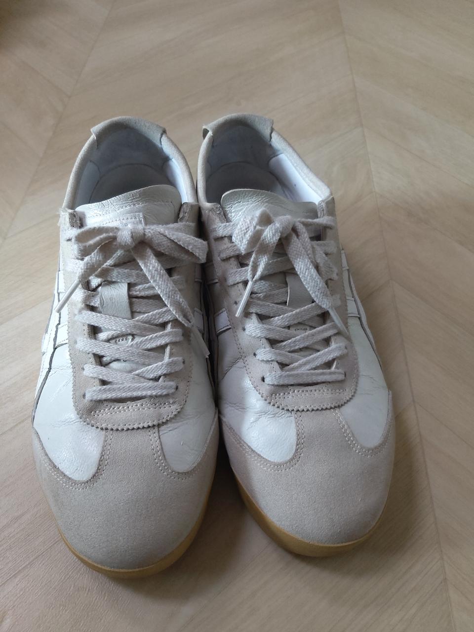 오니츠카 타이거 멕시코 66 스니커즈  255