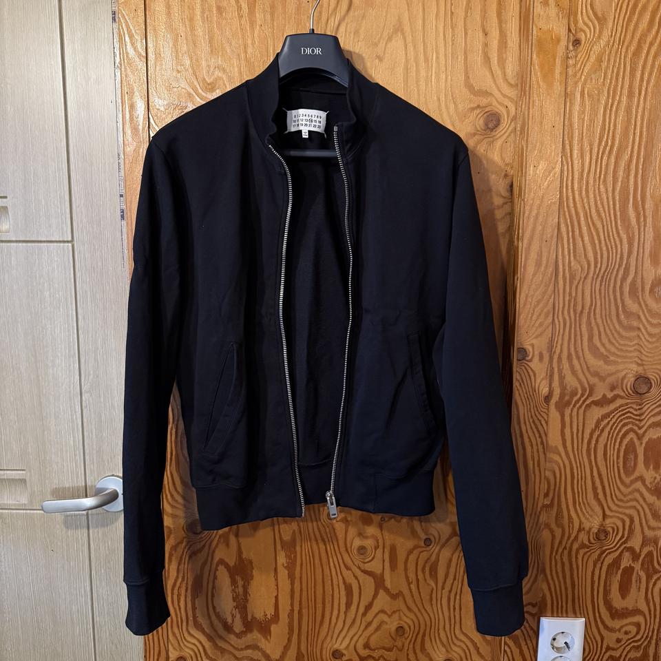 메종 마르지엘라 백스티치 봄버 자켓 판매 합니다.