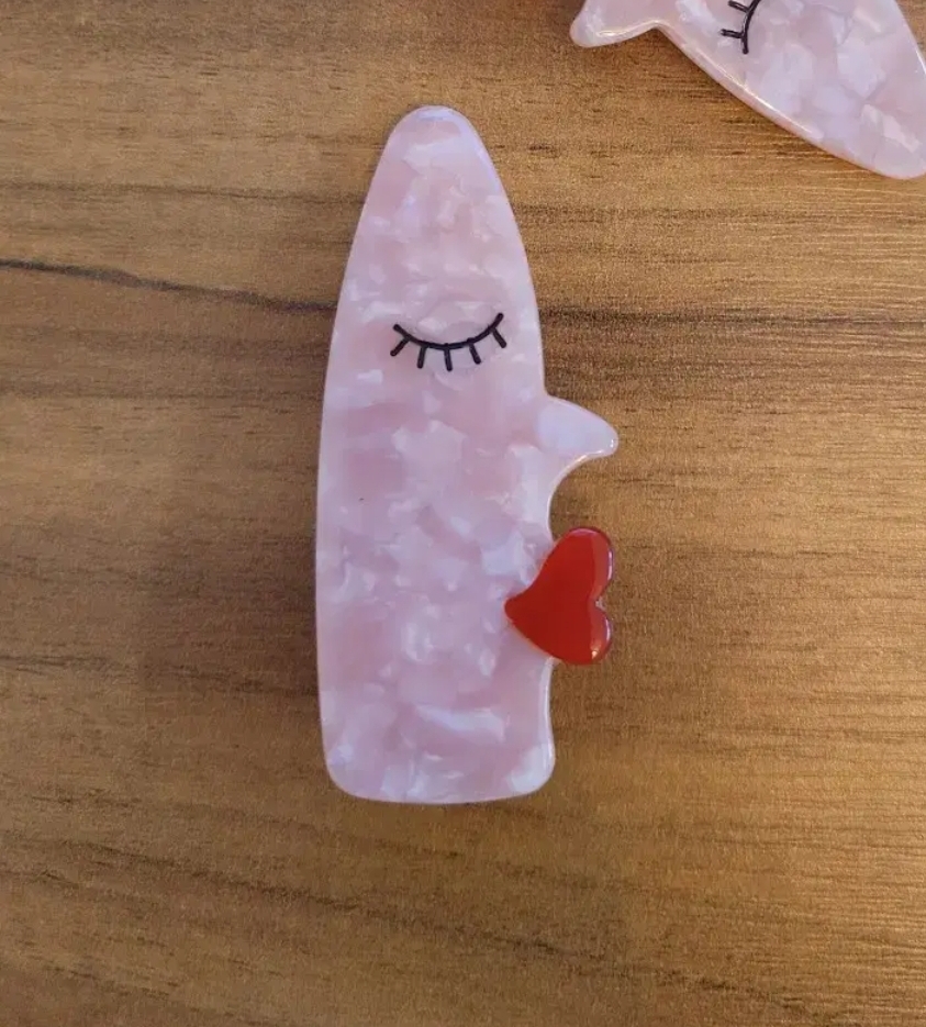 일러스트 집게핀