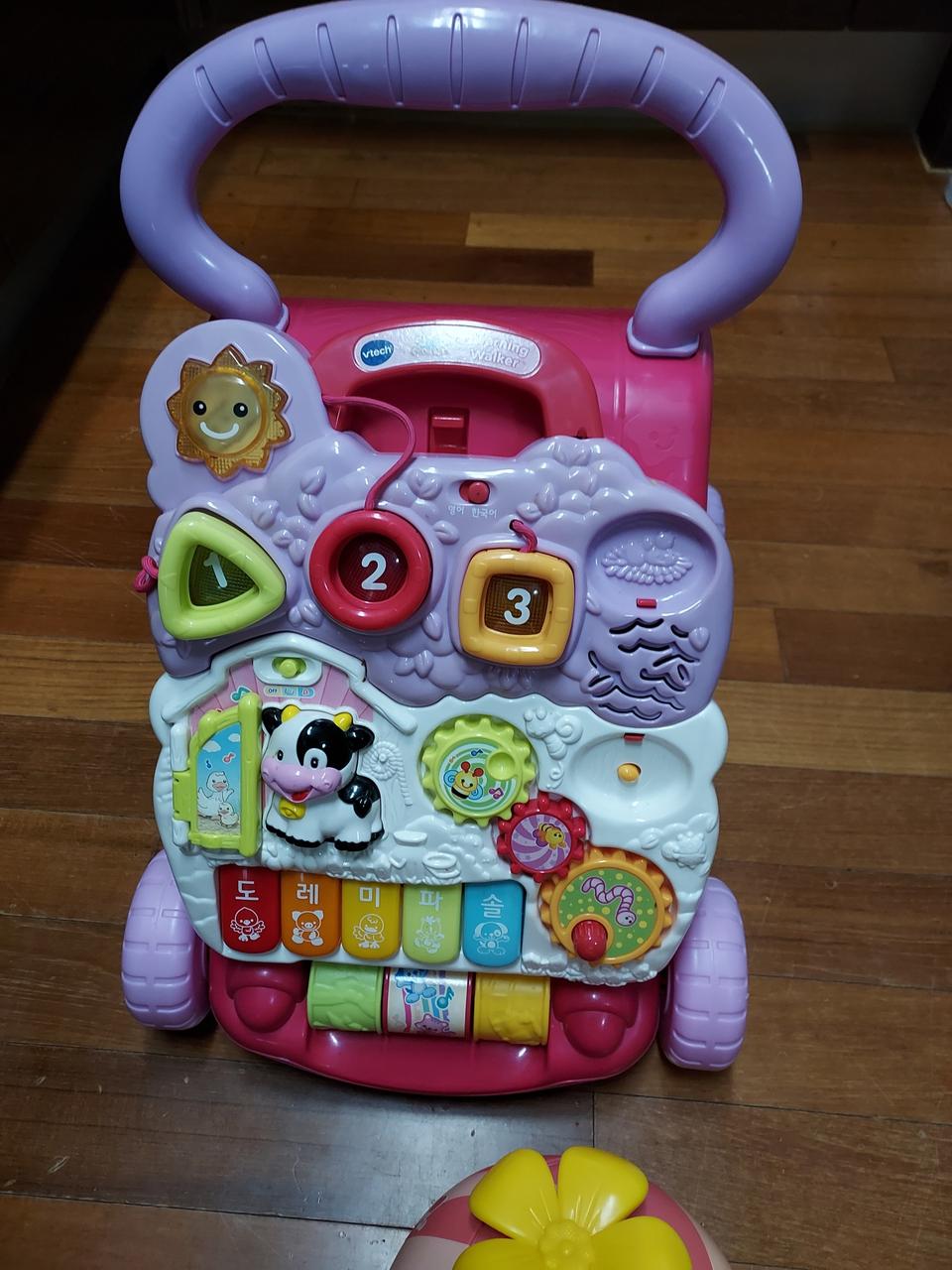 브이텍 한/영버전걸음마보조기,장난감 전부13000원