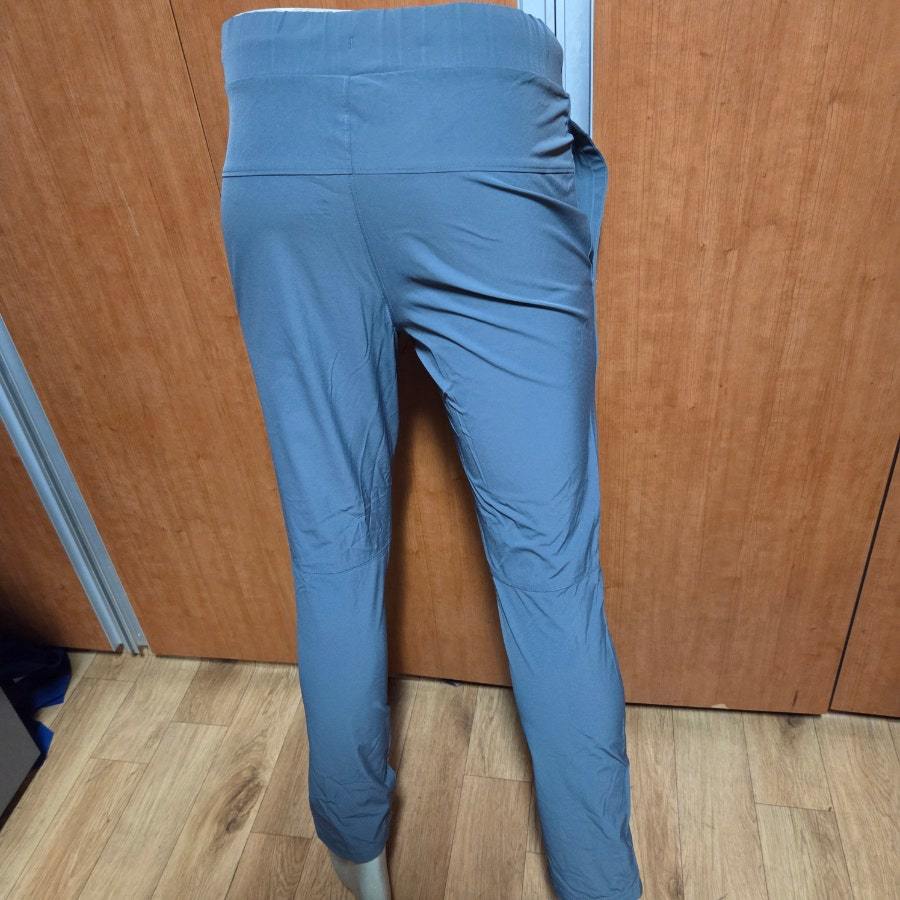 언더아머여성밴딩스판바지165(74)입니다만약30안팍