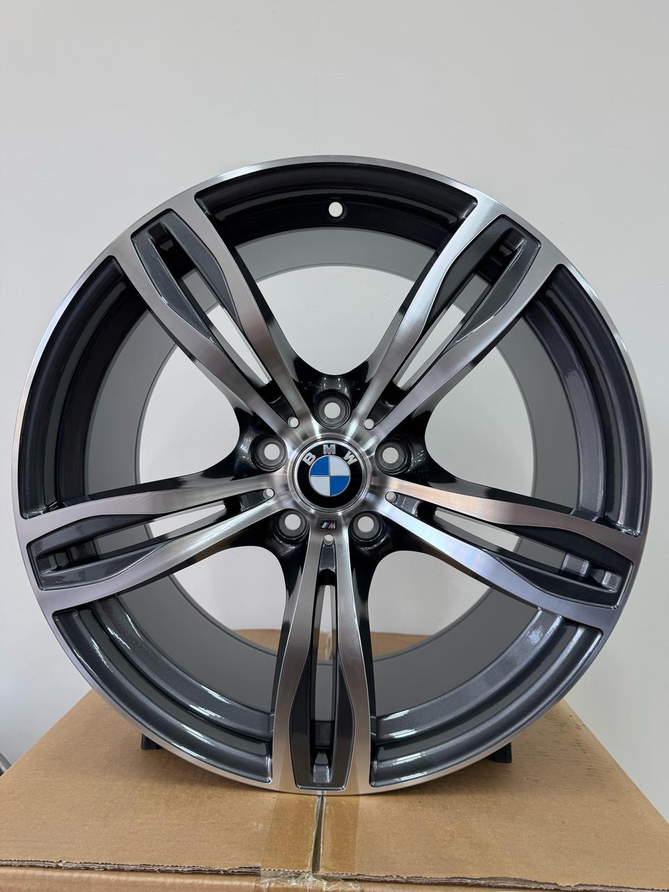 BMW M5 스타일 19인치 신품 휠세트 팝니다