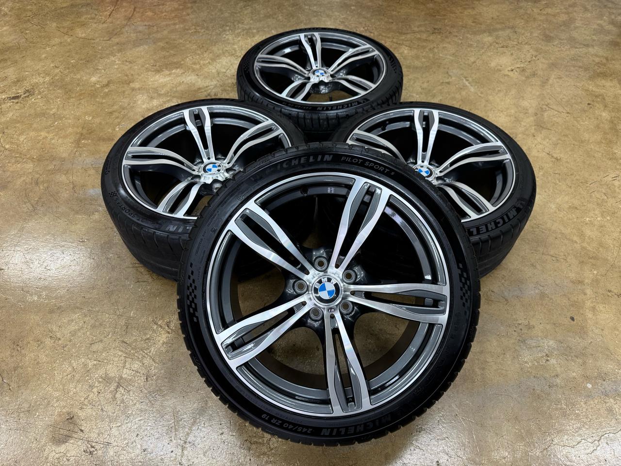 BMW m5 st 19인치 휠타이어 팝니다