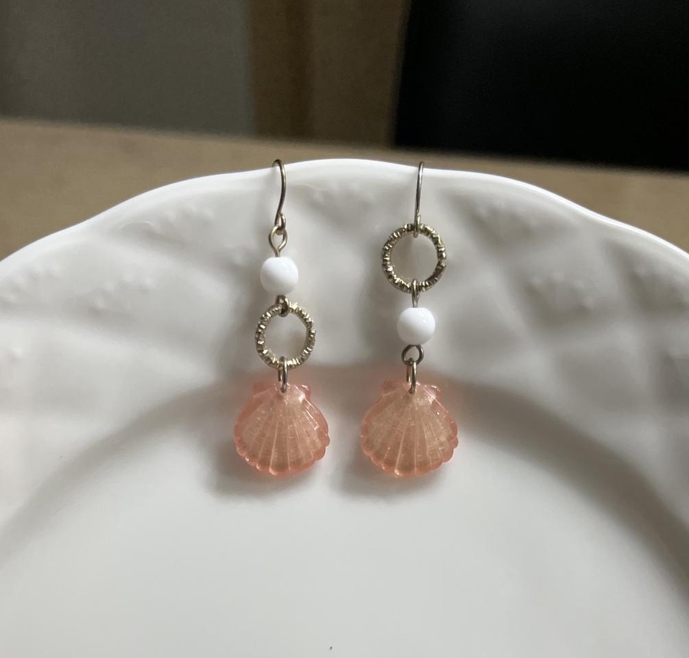 (새상품) 노을진해변의 조개 귀걸이