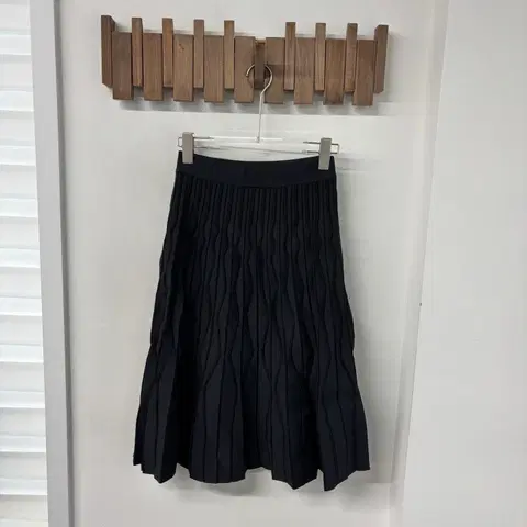 산드로 밴딩 스커트