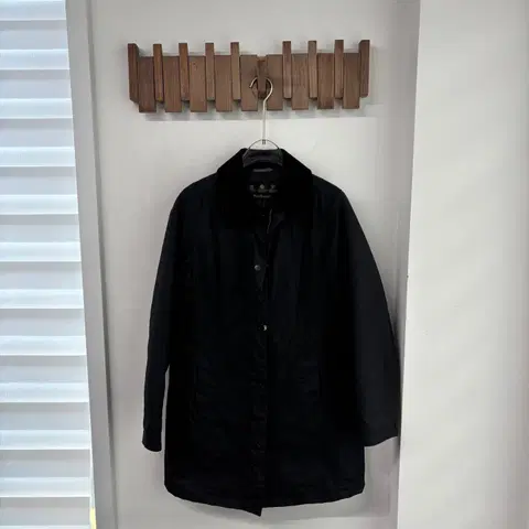 바버 왁스드 패디드 코트