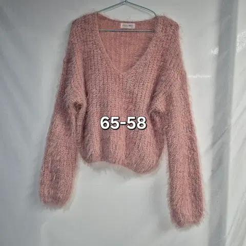 핑크 뽀실이 브이넥 니트 65-58