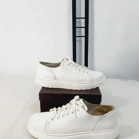 닥터마틴 단테 스니커즈 화이트 42