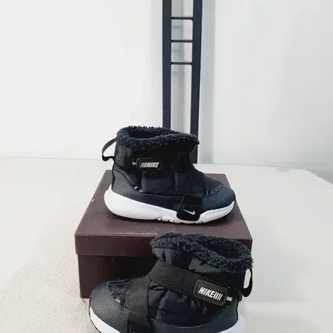 나이키 키즈 부츠 플렉스 어드벤스 방한화 블랙 160