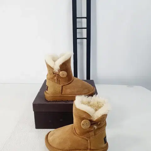 UGG 호즈 어그 키즈 미니 부츠 단추 브라운 165