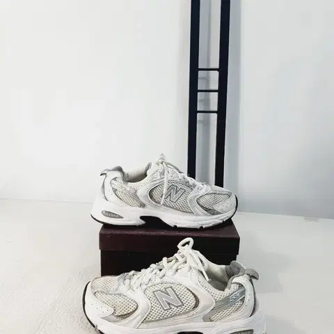 뉴발란스 530 화이트 실버 230