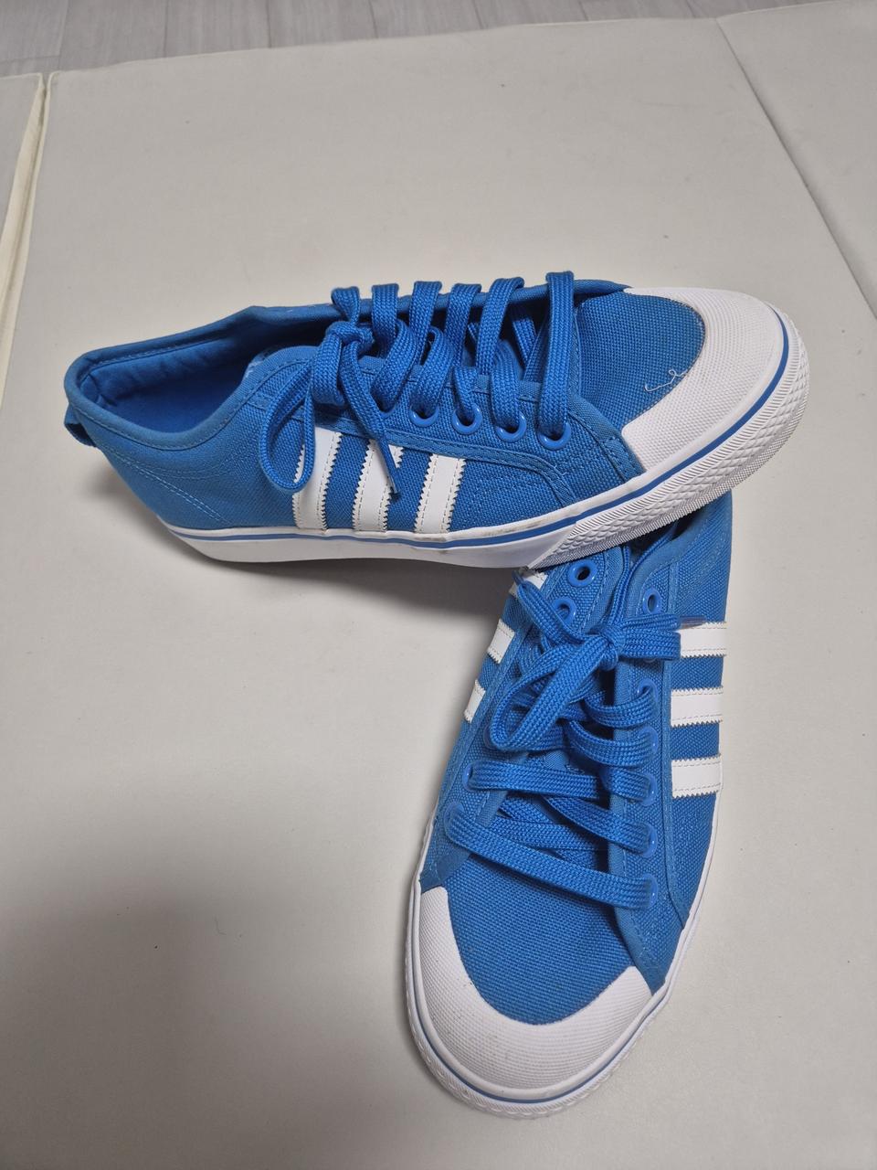 아디다스 삼선스니커즈(265)