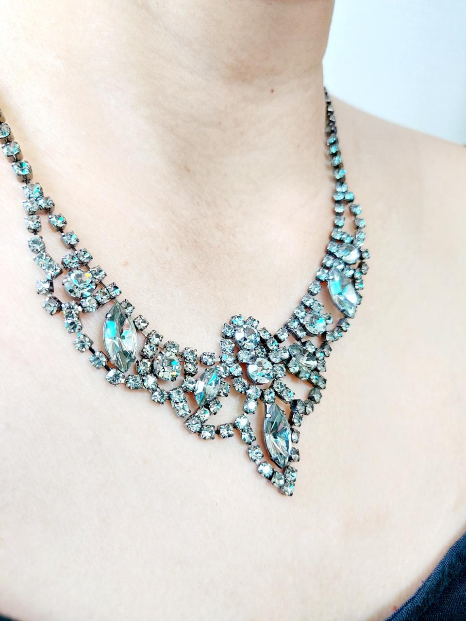 플라워 큐빅 목걸이입니다