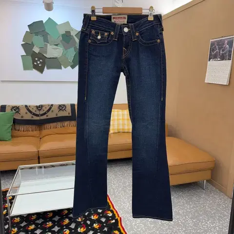 트루릴리전 조이 빈티지 진청 워싱 데님팬츠 24인치 C08390