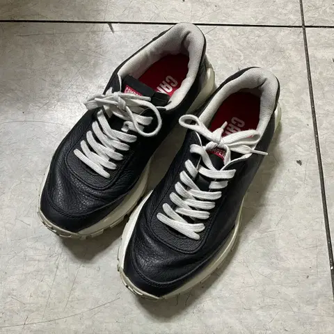 camper 캠퍼 송아지 가죽 남성 스니커즈40 255