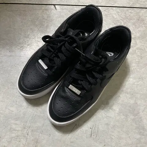 나이키 에어포스 세이지 로우 운동화신발 225