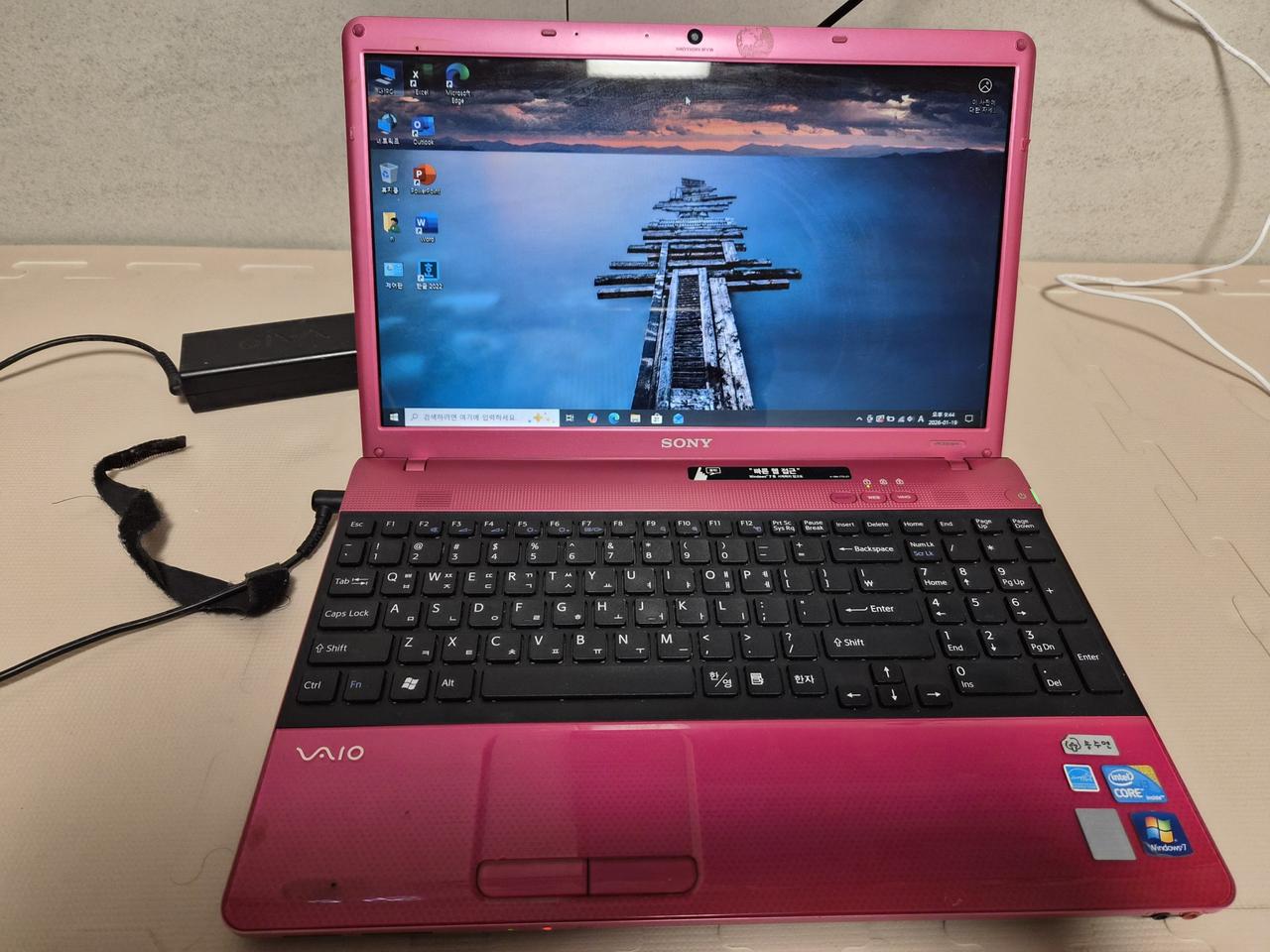 소니 VAIO 핑크 노트북 i3  팝니다