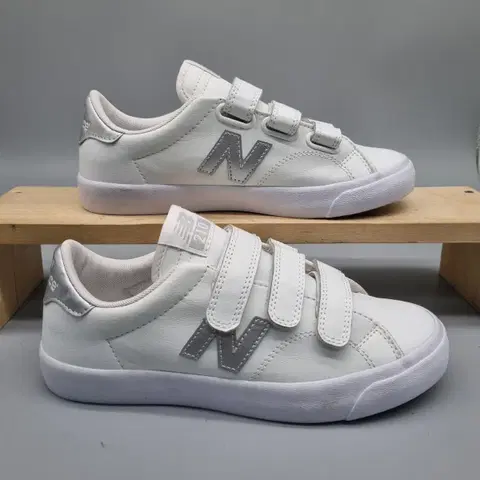 뉴발란스 210 벨크로 여성스니커즈230